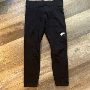 Women’s NIKE leggings size Large